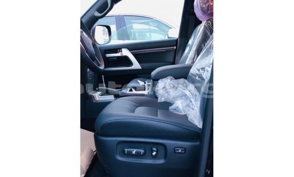 Buy Import Toyota Land Cruiser Black Car in Import - Dubai in Batken Buy Import Toyota Land Cruiser Black Car in Import - Dubai in Batken