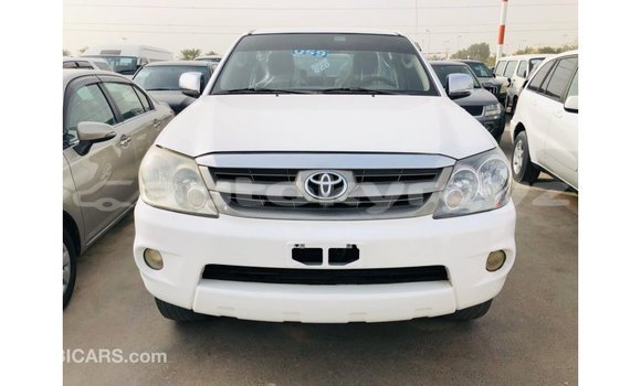 Buy Import Toyota Fortuner White Car in Import - Dubai in Batken Buy Import Toyota Fortuner White Car in Import - Dubai in Batken