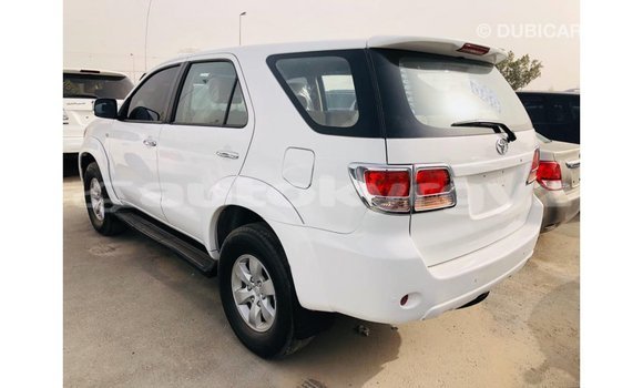 Buy Import Toyota Fortuner White Car in Import - Dubai in Batken Buy Import Toyota Fortuner White Car in Import - Dubai in Batken