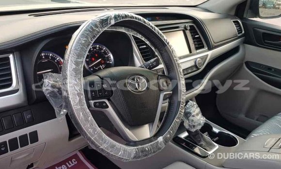Buy Import Toyota Highlander Other Car in Import - Dubai in Batken Buy Import Toyota Highlander Other Car in Import - Dubai in Batken
