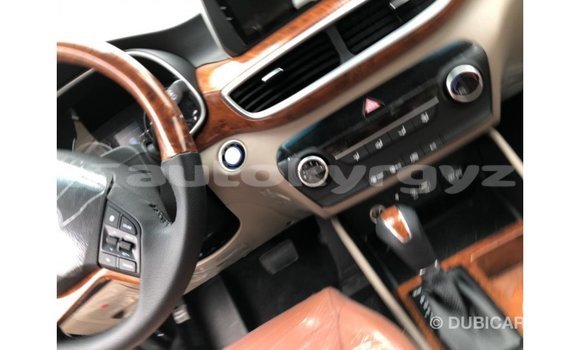 Buy Import Hyundai Tucson White Car in Import - Dubai in Batken Buy Import Hyundai Tucson White Car in Import - Dubai in Batken