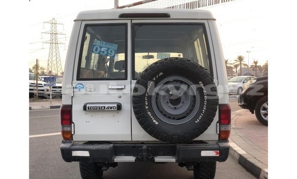 Buy Import Toyota Land Cruiser White Car in Import - Dubai in Batken Buy Import Toyota Land Cruiser White Car in Import - Dubai in Batken