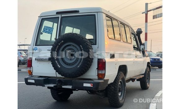 Buy Import Toyota Land Cruiser White Car in Import - Dubai in Batken Buy Import Toyota Land Cruiser White Car in Import - Dubai in Batken