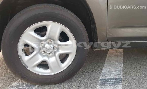 Buy Import Toyota HiAce Brown Truck in Import - Dubai in Batken Buy Import Toyota HiAce Brown Truck in Import - Dubai in Batken