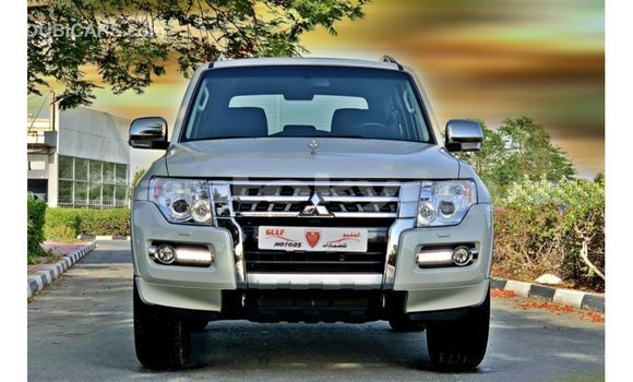 Buy Import Mitsubishi Pajero White Car in Import - Dubai in Batken Buy Import Mitsubishi Pajero White Car in Import - Dubai in Batken