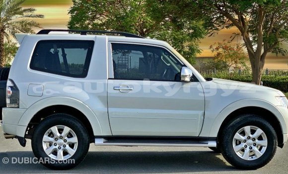 Buy Import Mitsubishi Pajero White Car in Import - Dubai in Batken Buy Import Mitsubishi Pajero White Car in Import - Dubai in Batken