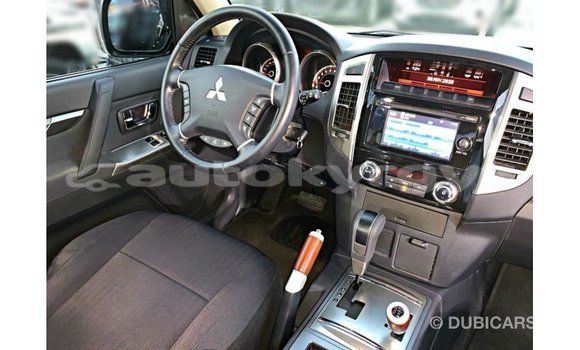 Buy Import Mitsubishi Pajero White Car in Import - Dubai in Batken Buy Import Mitsubishi Pajero White Car in Import - Dubai in Batken