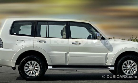Buy Import Mitsubishi Pajero White Car in Import - Dubai in Batken Buy Import Mitsubishi Pajero White Car in Import - Dubai in Batken
