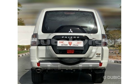 Buy Import Mitsubishi Pajero White Car in Import - Dubai in Batken Buy Import Mitsubishi Pajero White Car in Import - Dubai in Batken