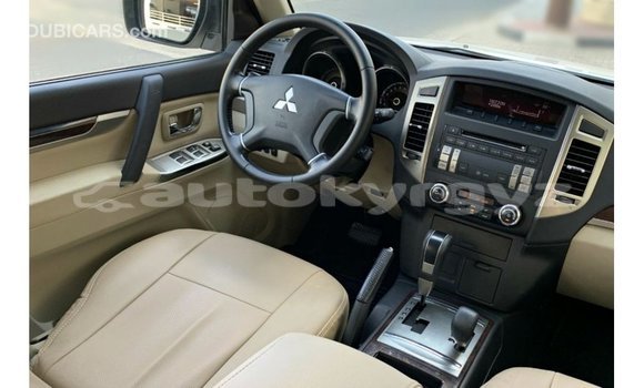 Buy Import Mitsubishi Pajero White Car in Import - Dubai in Batken Buy Import Mitsubishi Pajero White Car in Import - Dubai in Batken