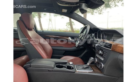 Buy Import Mercedes-Benz 190 Other Car in Import - Dubai in Batken Buy Import Mercedes-Benz 190 Other Car in Import - Dubai in Batken