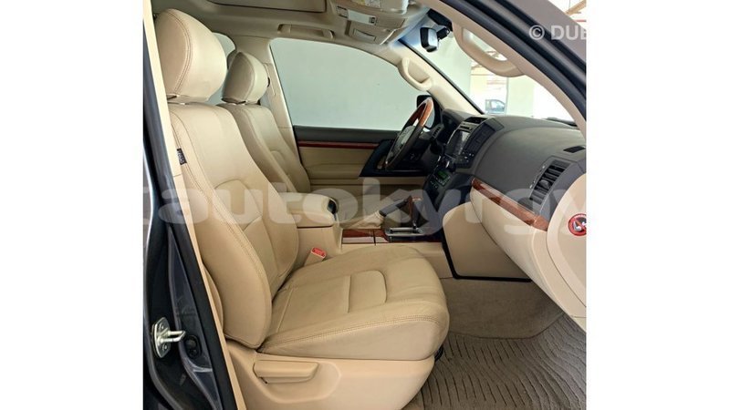 Big with watermark toyota land cruiser batken import dubai 4163