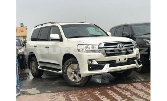 Buy Import Toyota Land Cruiser White Car in Import - Dubai in Batken Buy Import Toyota Land Cruiser White Car in Import - Dubai in Batken