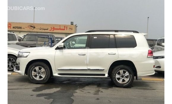 Buy Import Toyota Land Cruiser White Car in Import - Dubai in Batken Buy Import Toyota Land Cruiser White Car in Import - Dubai in Batken