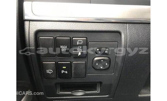 Buy Import Toyota Land Cruiser White Car in Import - Dubai in Batken Buy Import Toyota Land Cruiser White Car in Import - Dubai in Batken