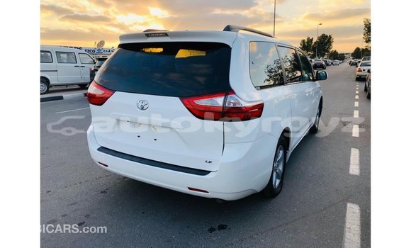 Buy Import Toyota Sienna White Car in Import - Dubai in Batken Buy Import Toyota Sienna White Car in Import - Dubai in Batken
