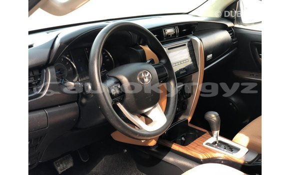 Buy Import Toyota Fortuner White Car in Import - Dubai in Batken Buy Import Toyota Fortuner White Car in Import - Dubai in Batken