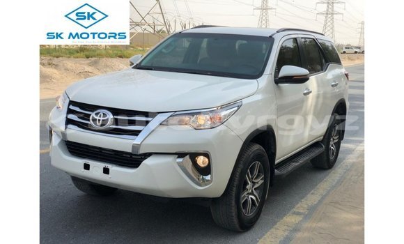 Buy Import Toyota Fortuner White Car in Import - Dubai in Batken