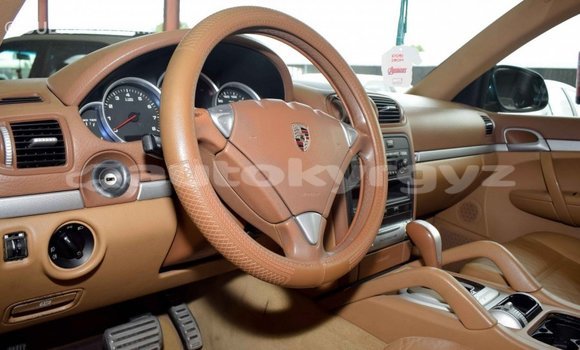 Buy Import Porsche Cayenne Green Car in Import - Dubai in Batken Buy Import Porsche Cayenne Green Car in Import - Dubai in Batken