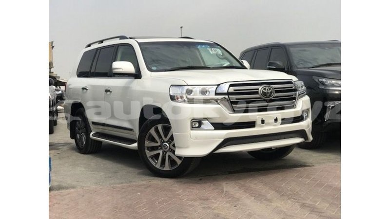 Big with watermark toyota land cruiser batken import dubai 4194