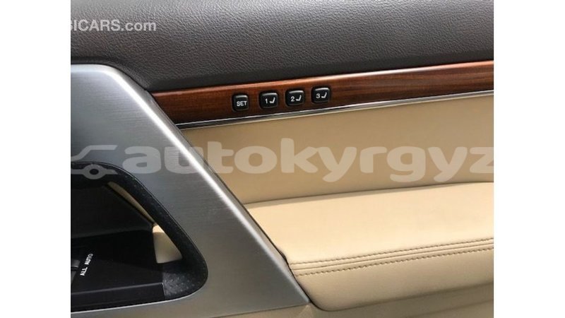 Big with watermark toyota land cruiser batken import dubai 4194