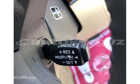 Buy Import Toyota Land Cruiser White Car in Import - Dubai in Batken Buy Import Toyota Land Cruiser White Car in Import - Dubai in Batken