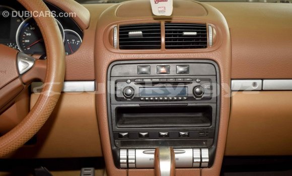 Buy Import Porsche Cayenne Green Car in Import - Dubai in Batken Buy Import Porsche Cayenne Green Car in Import - Dubai in Batken