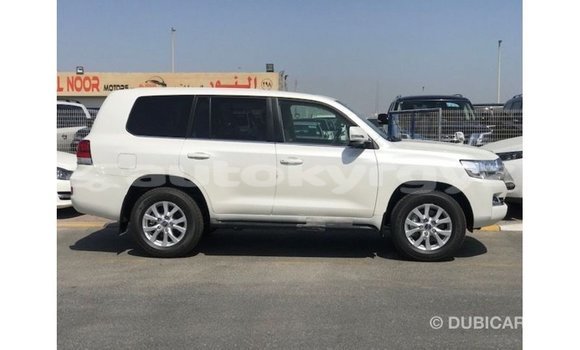 Buy Import Toyota Land Cruiser White Car in Import - Dubai in Batken Buy Import Toyota Land Cruiser White Car in Import - Dubai in Batken