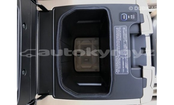 Buy Import Toyota Land Cruiser White Car in Import - Dubai in Batken Buy Import Toyota Land Cruiser White Car in Import - Dubai in Batken