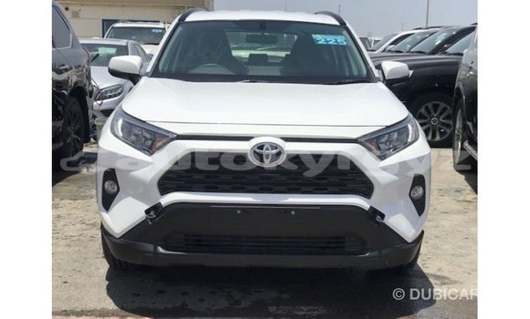 Buy Import Toyota 4Runner White Car in Import - Dubai in Batken Buy Import Toyota 4Runner White Car in Import - Dubai in Batken
