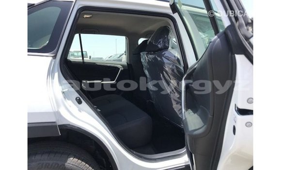 Buy Import Toyota 4Runner White Car in Import - Dubai in Batken Buy Import Toyota 4Runner White Car in Import - Dubai in Batken