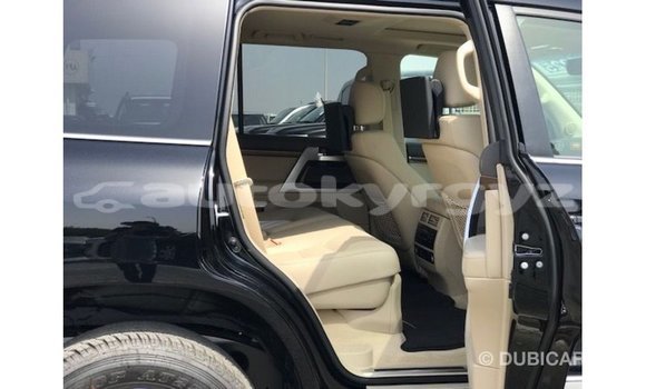 Buy Import Toyota Land Cruiser Black Car in Import - Dubai in Batken Buy Import Toyota Land Cruiser Black Car in Import - Dubai in Batken