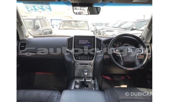 Buy Import Toyota Land Cruiser White Car in Import - Dubai in Batken Buy Import Toyota Land Cruiser White Car in Import - Dubai in Batken