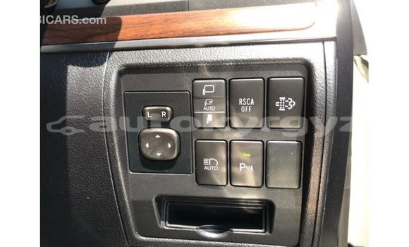 Buy Import Toyota Land Cruiser White Car in Import - Dubai in Batken Buy Import Toyota Land Cruiser White Car in Import - Dubai in Batken