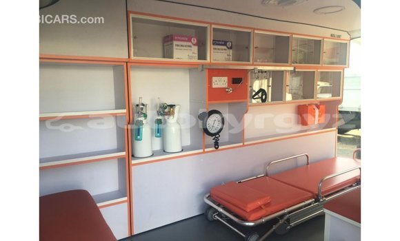 Buy Import Toyota Hiace White Car in Import - Dubai in Batken Buy Import Toyota Hiace White Car in Import - Dubai in Batken