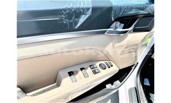 Buy Import Hyundai Elantra White Car in Import - Dubai in Batken Buy Import Hyundai Elantra White Car in Import - Dubai in Batken