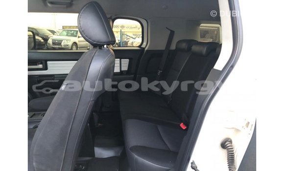 Buy Import Toyota FJ Cruiser White Car in Import - Dubai in Batken Buy Import Toyota FJ Cruiser White Car in Import - Dubai in Batken