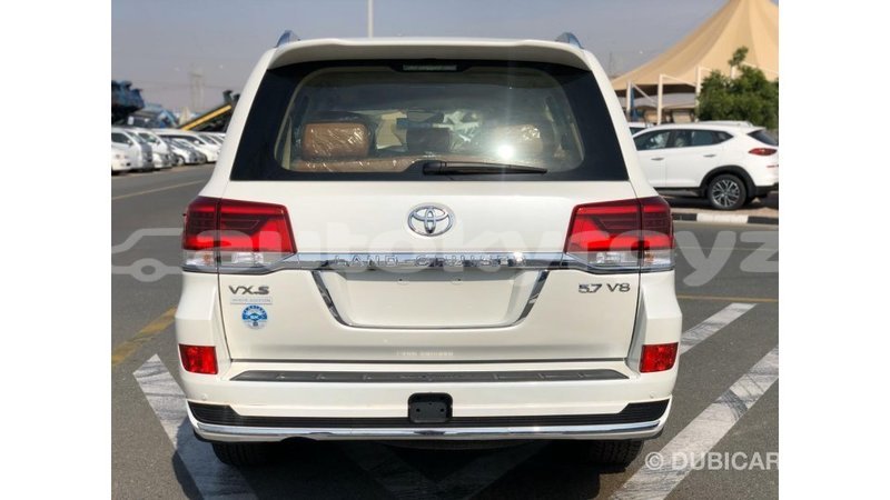 Big with watermark toyota land cruiser batken import dubai 4226