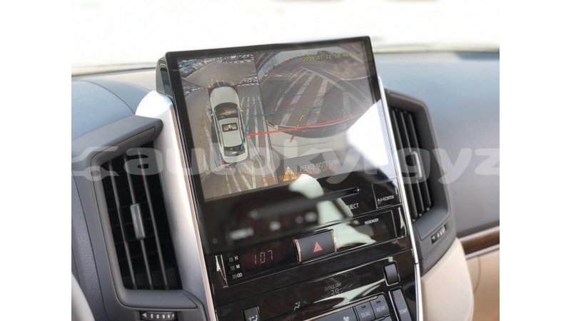 Big with watermark toyota land cruiser batken import dubai 4226