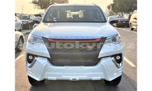 Buy Import Toyota Fortuner White Car in Import - Dubai in Batken