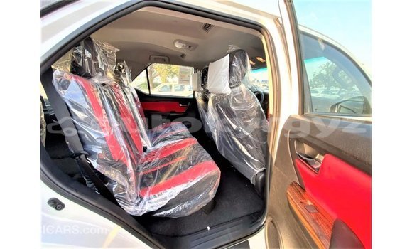 Buy Import Toyota Fortuner White Car in Import - Dubai in Batken Buy Import Toyota Fortuner White Car in Import - Dubai in Batken