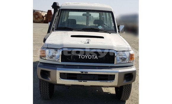 Buy Import Toyota Land Cruiser White Car in Import - Dubai in Batken Buy Import Toyota Land Cruiser White Car in Import - Dubai in Batken