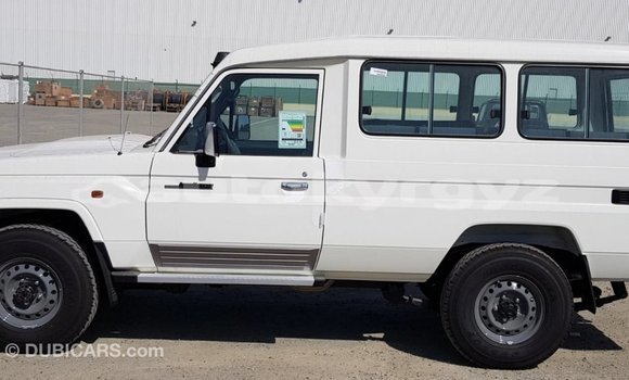 Buy Import Toyota Land Cruiser White Car in Import - Dubai in Batken Buy Import Toyota Land Cruiser White Car in Import - Dubai in Batken