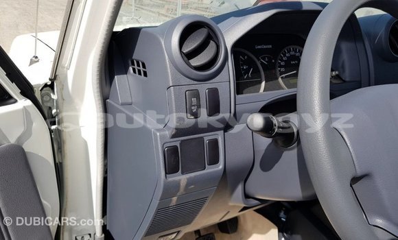 Buy Import Toyota Land Cruiser White Car in Import - Dubai in Batken Buy Import Toyota Land Cruiser White Car in Import - Dubai in Batken