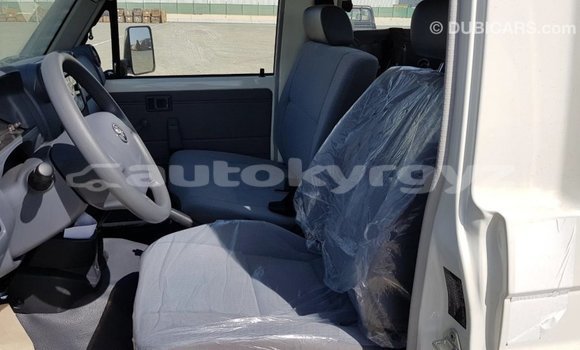 Buy Import Toyota Land Cruiser White Car in Import - Dubai in Batken Buy Import Toyota Land Cruiser White Car in Import - Dubai in Batken