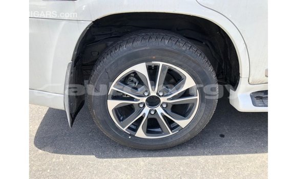 Buy Import Toyota Land Cruiser White Car in Import - Dubai in Batken Buy Import Toyota Land Cruiser White Car in Import - Dubai in Batken