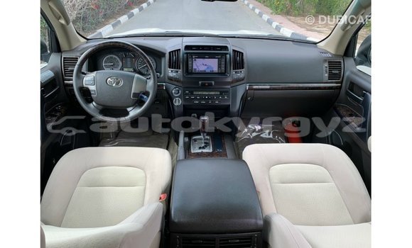 Buy Import Toyota Land Cruiser White Car in Import - Dubai in Batken Buy Import Toyota Land Cruiser White Car in Import - Dubai in Batken