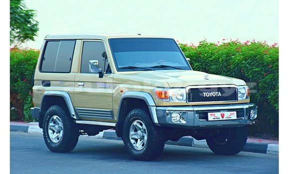 Buy Import Toyota Land Cruiser Beige Car in Import - Dubai in Batken Buy Import Toyota Land Cruiser Beige Car in Import - Dubai in Batken