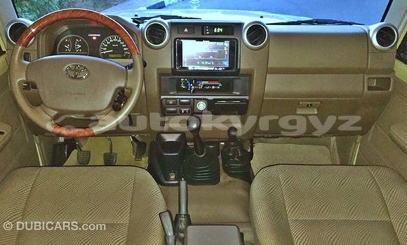 Buy Import Toyota Land Cruiser Beige Car in Import - Dubai in Batken Buy Import Toyota Land Cruiser Beige Car in Import - Dubai in Batken