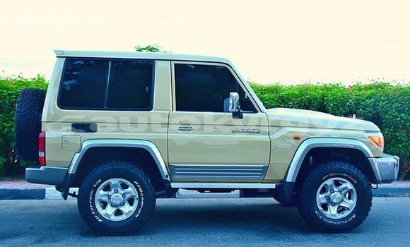 Buy Import Toyota Land Cruiser Beige Car in Import - Dubai in Batken Buy Import Toyota Land Cruiser Beige Car in Import - Dubai in Batken